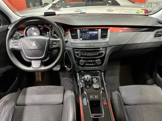 Peugeot 508 2.0 HDI 200 RXH (2015)