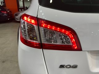 Peugeot 508 2.0 HDI 200 RXH (2015)