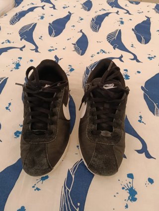 Zapatillas Nike Mujer Negras y Blancas