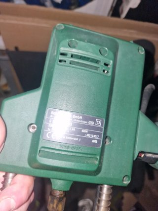 Fresadora Bosch POF 400 A