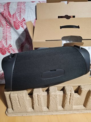 Altavoz Bluetooth LG XBOOM XG8T