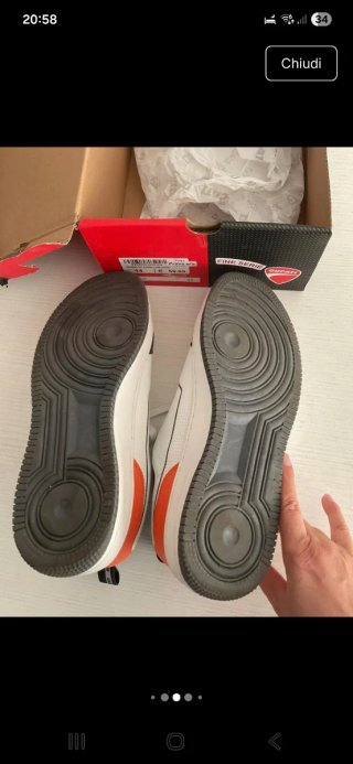 Scarpe da ginnastica Ducati bianche e arancioni