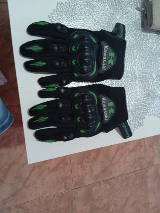 Guantes Moto Kawasaki Negros y Verdes