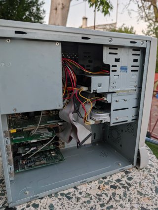 Ordenador PC Antiguo Beige/Blanco
