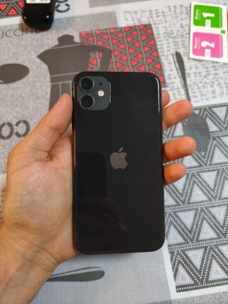 iPhone 11 64GB Negro 74% Batería