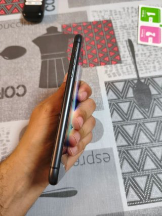 iPhone 11 64GB Negro 74% Batería