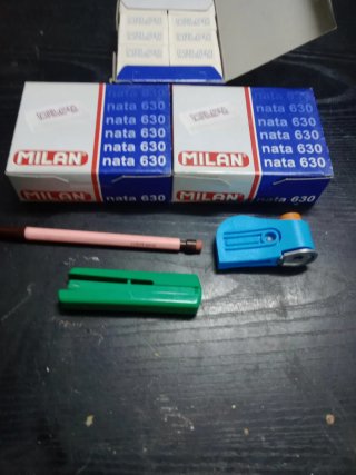 3 Scatole di gomme da cancellare Milán Nata 630