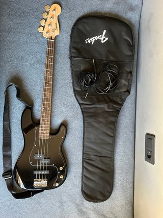 Kit Bajo Eléctrico Fender Squier Affinity P-Bass