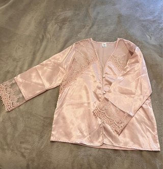 Pijama satén rosa con encaje. Turquia , S-M