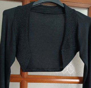 Coprispalle nero e laminato