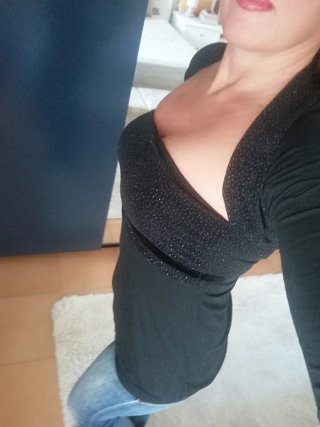 Coprispalle nero e laminato