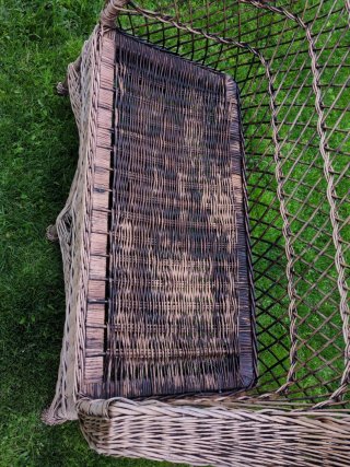 Sillón de mimbre para exterior