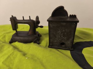 Temperamatite vintage macchina da cucire e slot