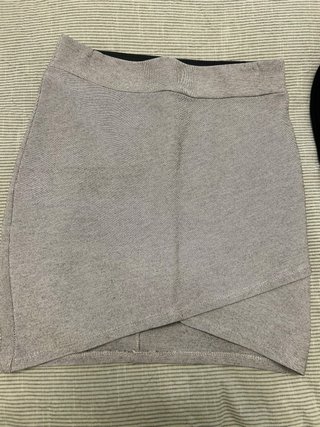 Falda elástica negra talla s