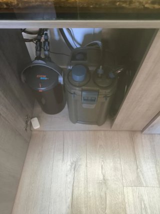 Acuario completo 240L + mueble + filtros Eheim