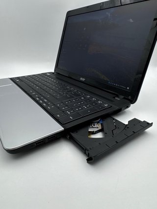 Acer TravelMate P253, Intel i3, 8 ram, 500 dischi rigidi