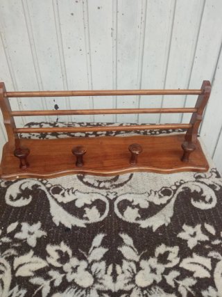 Perchero de madera antiguo
