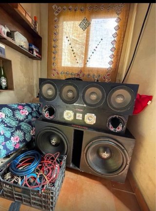 Equipo de música para coche