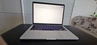 MacBook Pro 16