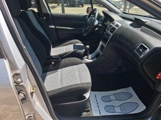 Peugeot 307 año 2007 solo 145000 km etiqueta C