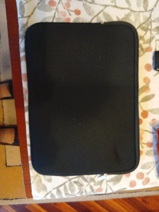 Funda portátil negra