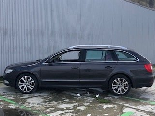 Skoda Superb 2010 combi TDI 2.0 Elegance