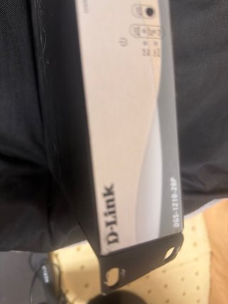 2 Switches D-Link 24 y 28 Puertos