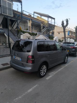 Volkswagen Touran 2010