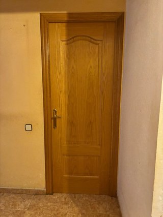 Puertas de madera abatibles y correderas