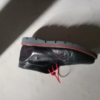 Zapatillas de piel hombre negras
