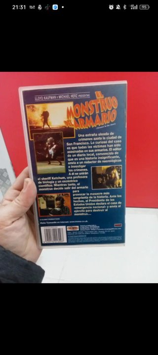 VHS El Monstruo del Armario Comedia Terror