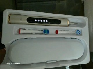 Cepillo Eléctrico Seago Dorado y Blanco