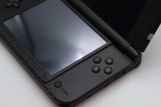 NUOVO Nintendo 3DS XL + Pokemon Nero