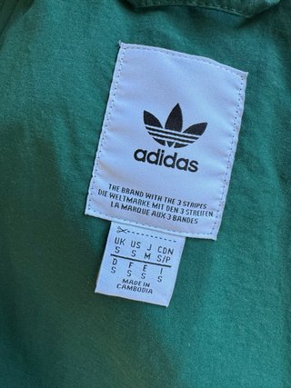 Chaqueta deportiva Adidas verde