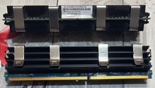 2x Módulos de Memoria RAM DDR2 Nanya