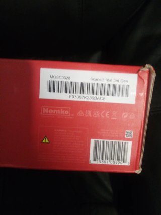 Focusrite Scarlett 18i8 Interfaz Audio Roja 3 gen.