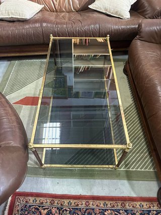 MESA DE CENTRO CON CRISTAL