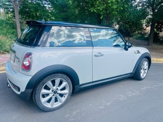 MINI Cooper 2012
