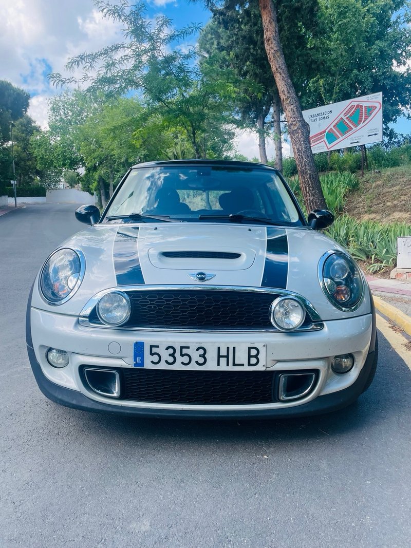 MINI Cooper 2012 - foto 1