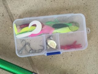 2 Cañas de Pescar 1.80m + Accesorios