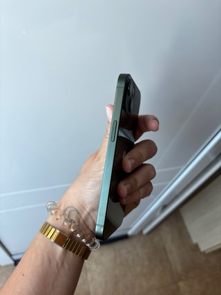 iPhone 13 128GB Verde Oscuro