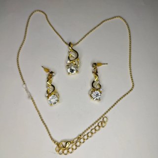 Conjunto collar y pendientes oro con circonitas