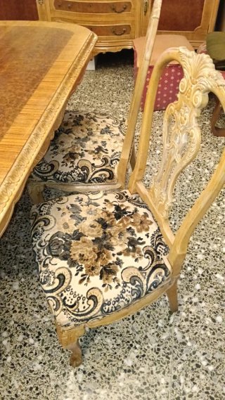 Conjunto mesa comedor y 5 sillas madera