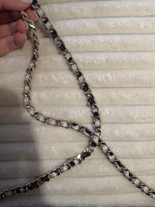 Bolso Zara Mimbre Negro Cadena Plata