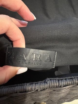Bolso Zara Mimbre Negro Cadena Plata