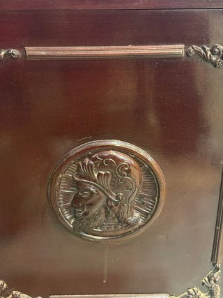 RECIBIDOR MADERA Y MÁRMOL
