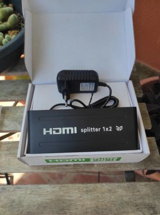 Splitter HDMI de dos y cuatro puertos para elegir.