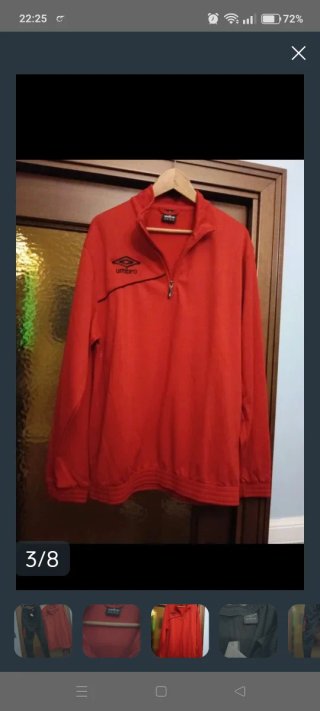 Tuta Umbro nera e rossa