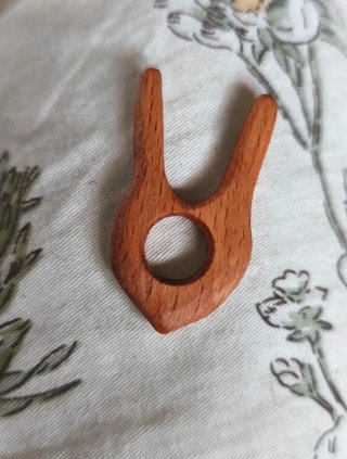 Luceta para trenzado de cordones
