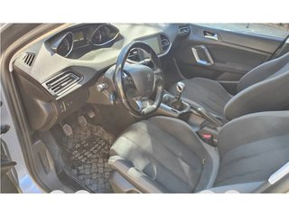Peugeot 308 PureTech 130 S&S Style 96 kW (130 CV)